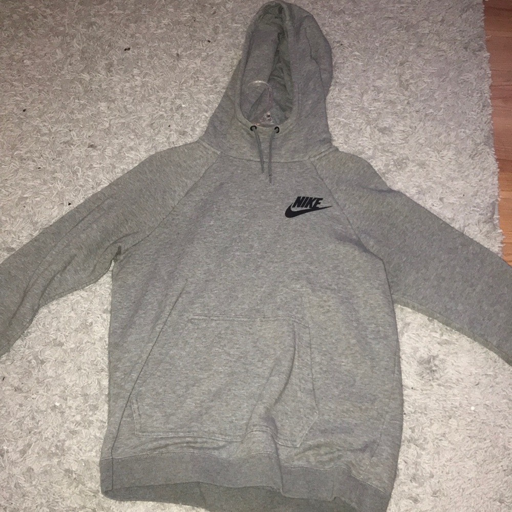 Gray Nike hoodie go condition!